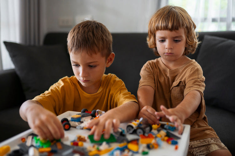 DIY , Creative & Educational Play